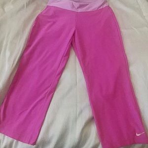 Nike Capri